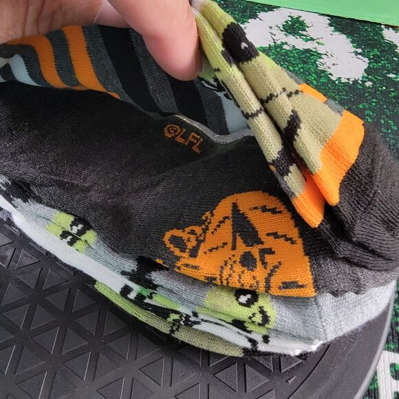 Halloween Theme Socks 5 Pairs - Picture 3 of 6
